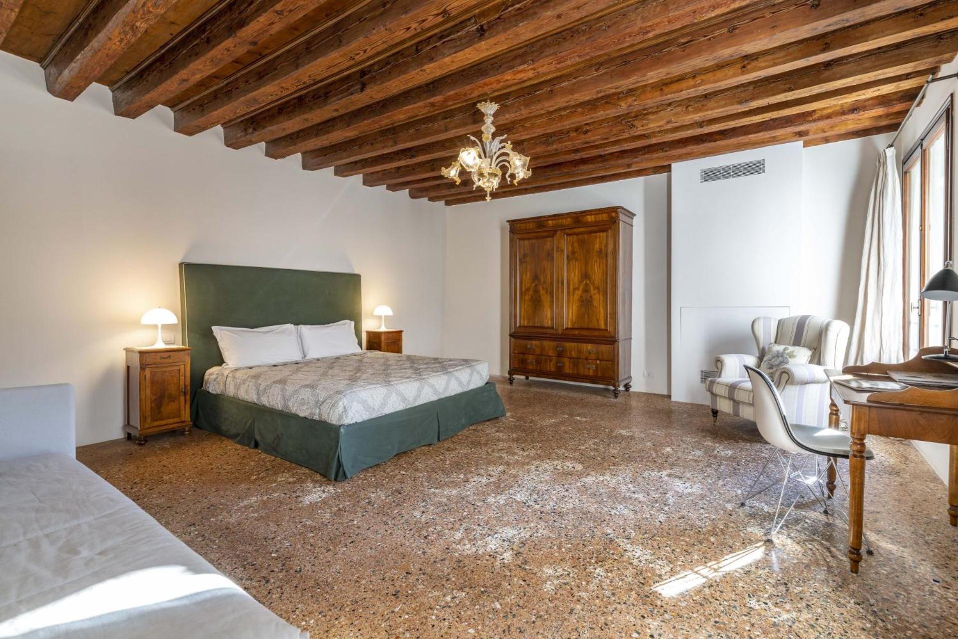 Sensale Apartment Венеция Стая снимка
